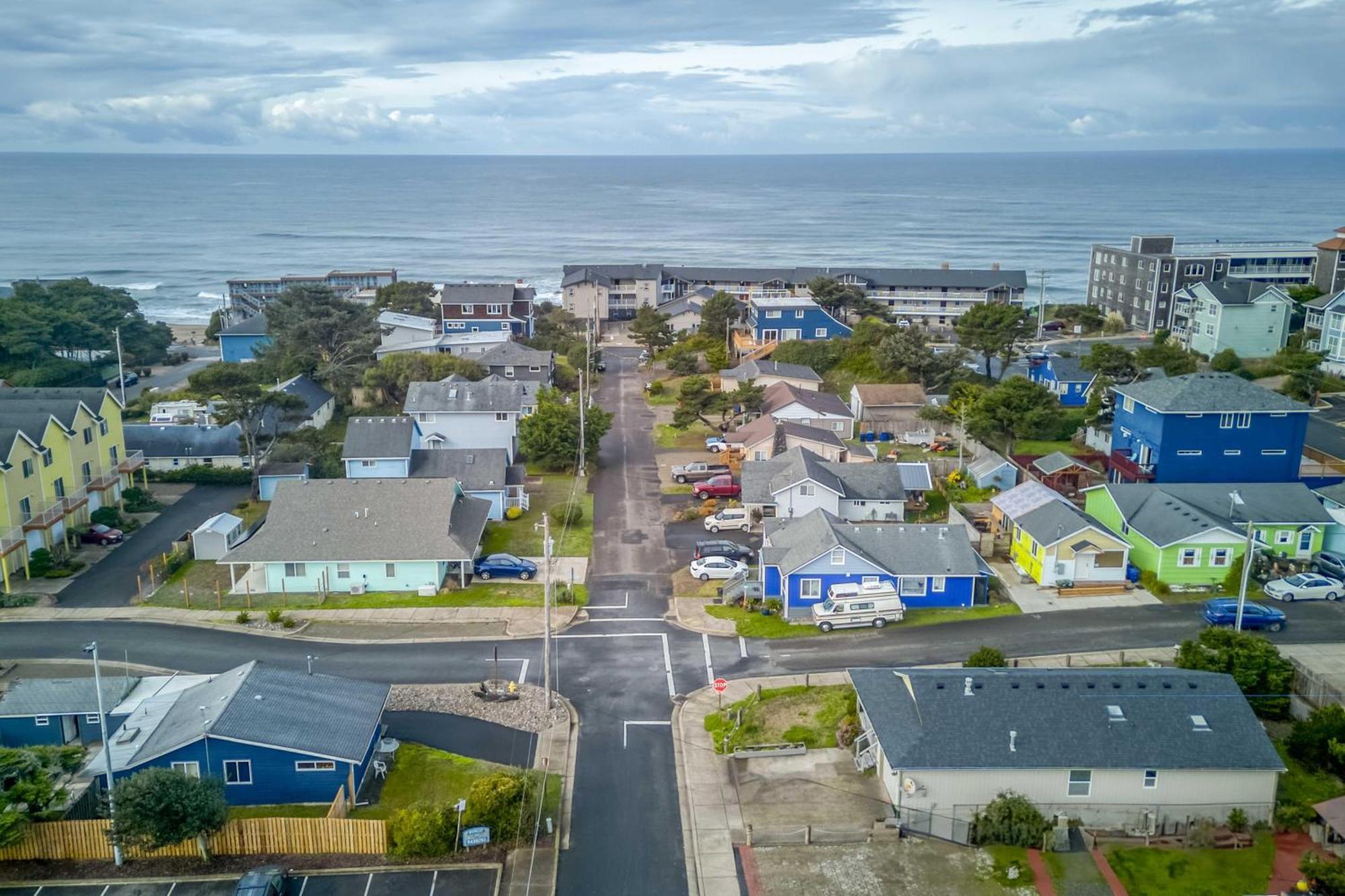 Beachy Keen Lincoln City Exterior photo