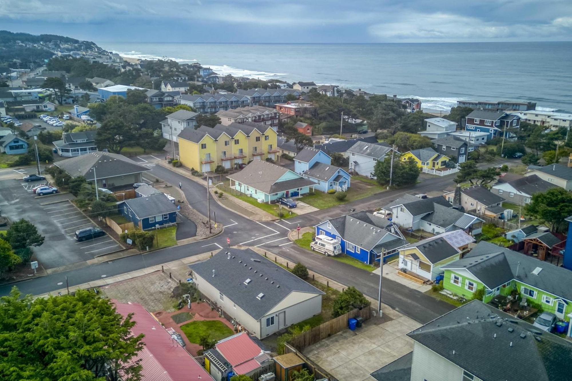Beachy Keen Lincoln City Exterior photo